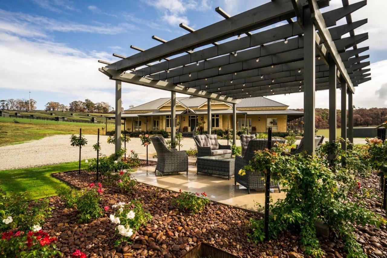 Tallawarra Homestead Tonimbuc Exterior photo